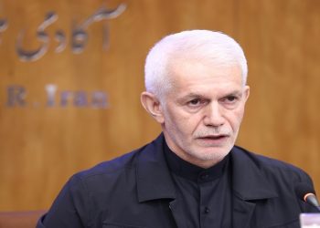بازدید معاون وزیر ورزش از زمین گلف انقلاب + فیلم